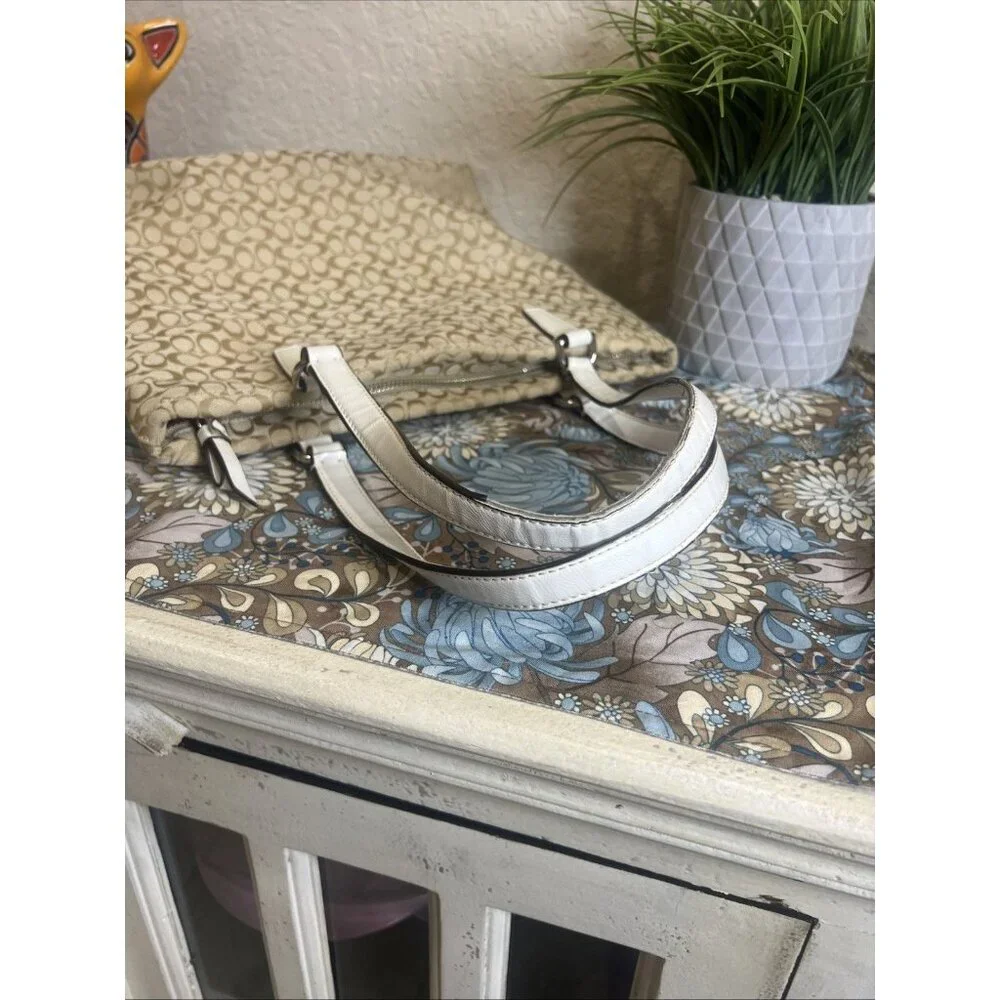 Coach Reptile Stripe Signature C Classic Bag / Tote / Purse - Picture 6 of 15